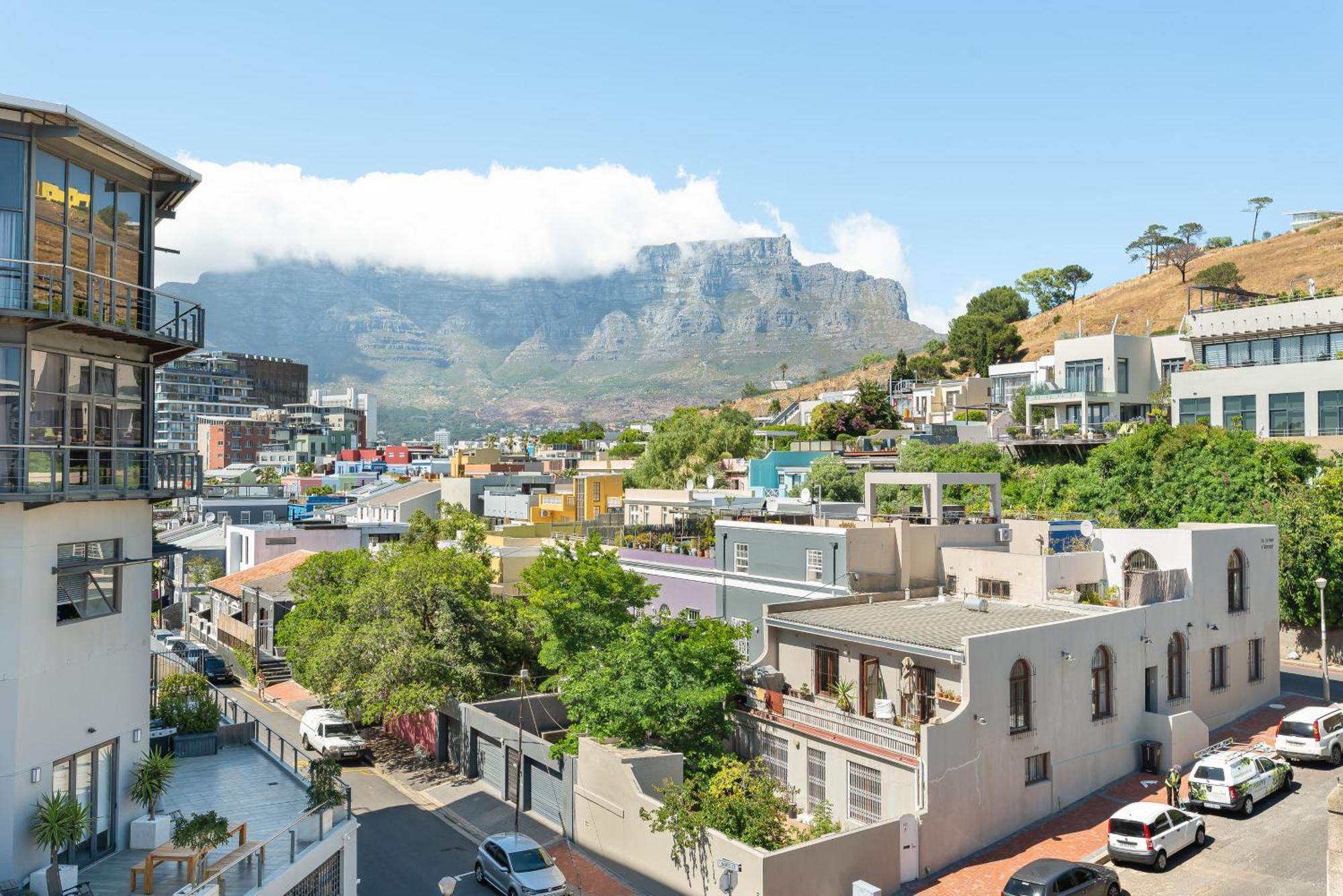 Apartment Luxury 2 Bedroom Mountain Views Cape Town